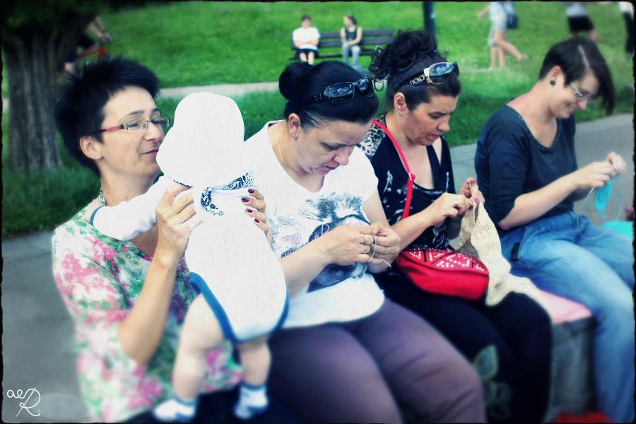 World Wide Knit in Public Day - Warsaw 2013